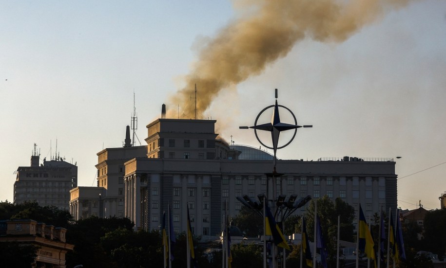 Skutki rosyjskiego ataku na Kijów /SERGEY DOLZHENKO /PAP/EPA