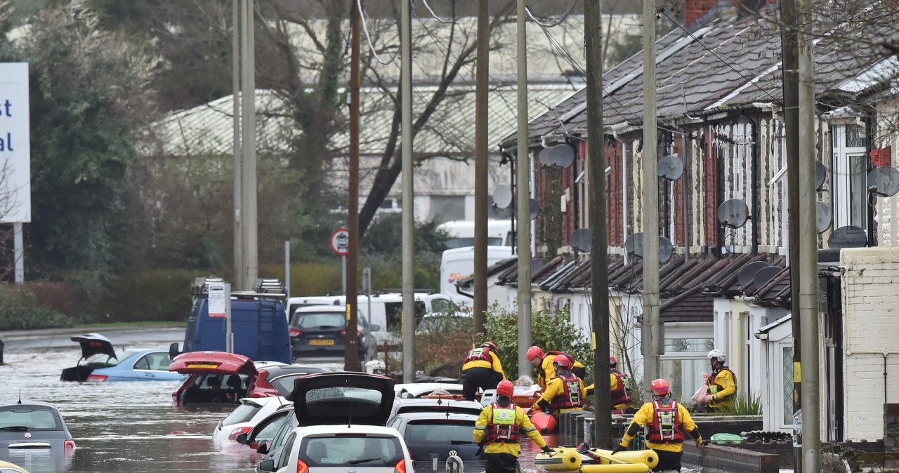 Skutki sztormu Dennis /Ben Birchall/Press Association /East News