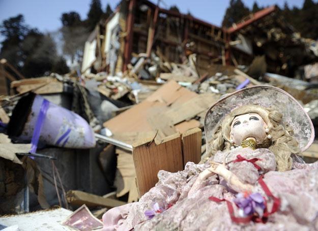 Skutki trzęsienia ziemi w Japonii /AFP