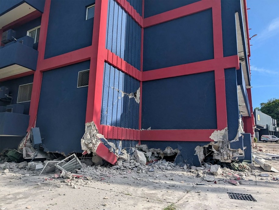 Skutki trzęsienia ziemi w Port-Vila, stolicy Vanuatu /STR/AFP /East News