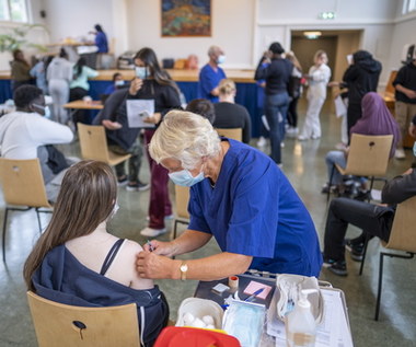 Skutki uboczne preparatów na Covid-19 AstraZeneca i J&J