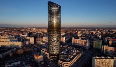 Sky Tower. Ciekawe informacje o jednym z największych drapaczy chmur w Polsce