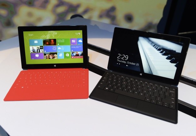 Słaba sprzedaż tabletów Surface martwi Microsoft /AFP
