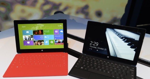 Słaba sprzedaż tabletów Surface martwi Microsoft /AFP