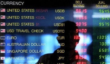 Słabość złotego ma nie tylko regionalny charakter