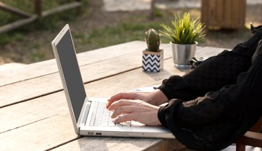 Słaby zasięg Wi-Fi w ogrodzie? Prosty patent, który to naprawi