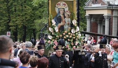 Śląsk: Pielgrzymka kobiet i dziewcząt 