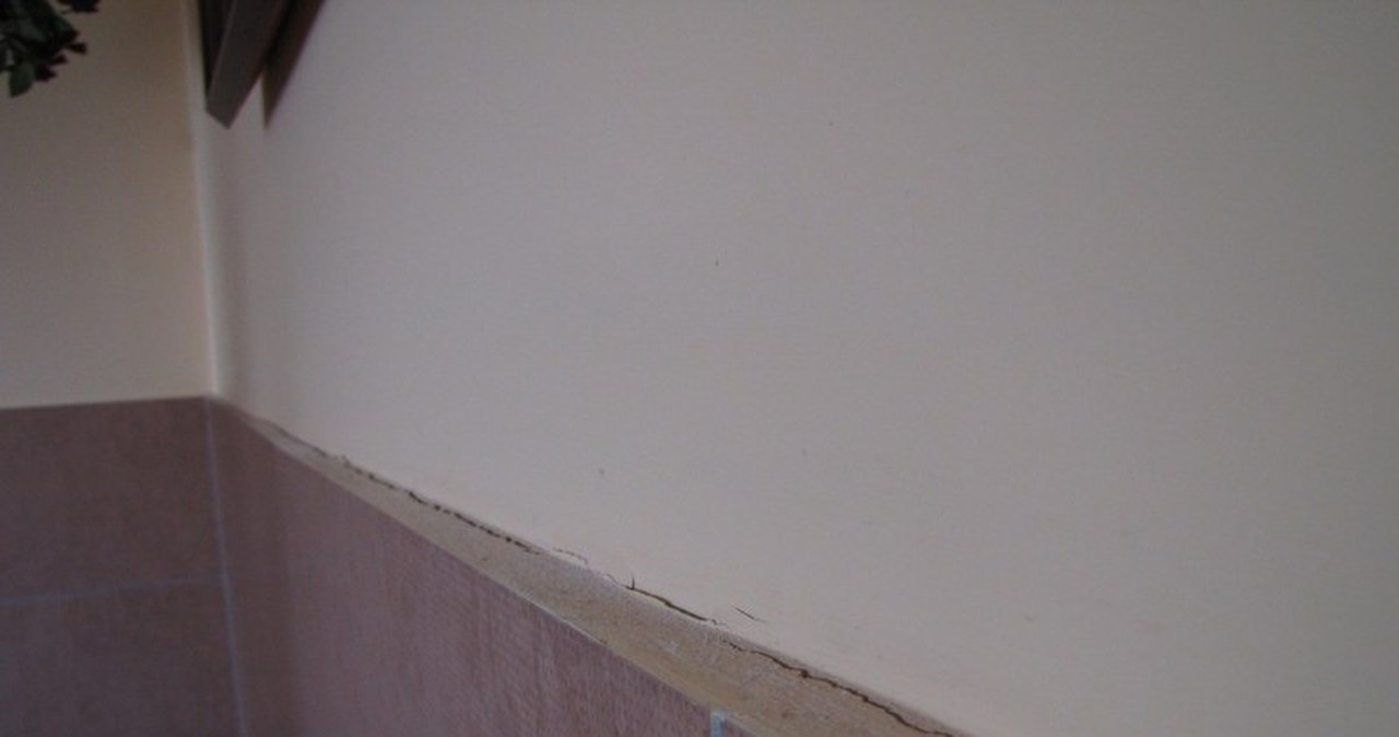 Śląsk: Świeżo wyremontowane domy pękają i opadają