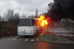 Śląskie: Autobus stanął w ogniu
