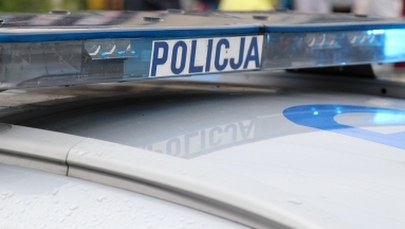 Śląskie: Kibole z maczetami zdemolowali samochód. Ludzie uciekali w popłochu