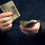 Śląskie: Oszuści wyłudzili ponad milion zł, oferując pożyczki w internecie