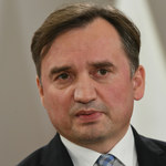 Śląskie: Sąd obniżył karę matce, która zabiła czteromiesięczną córkę. Ziobro wniósł kasację