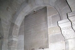 Sławna nekropolia francuskich wladców w Bazylice Saint-Denis