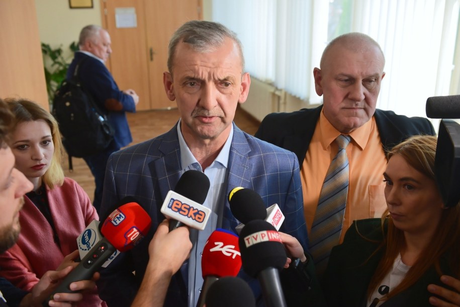 Sławomir Broniarz twierdzi, że związkowcy przystąpią do "okrągłego stołu" / 	Jakub Kamiński    /PAP