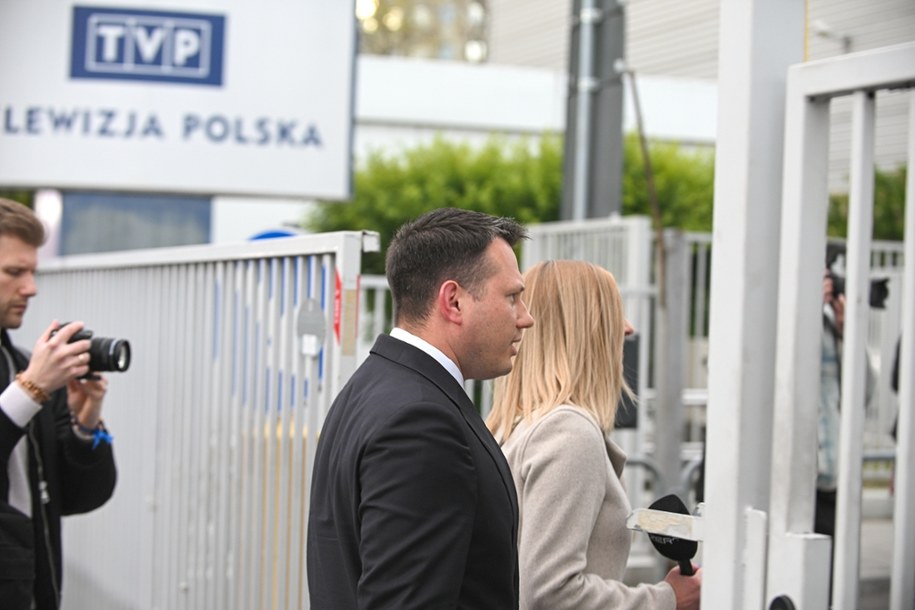 Sławomir Mentzen w drodze na debatę /Marcin Obara /PAP