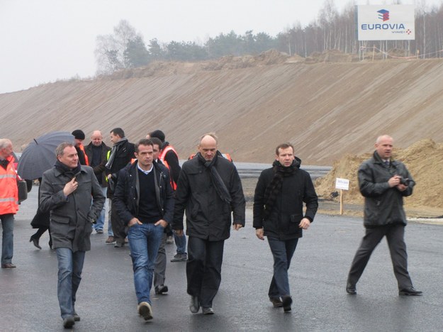 Sławomir Nowak wizytuje budowę autostrady A2 &nbsp; /Agnieszka Wyderka /RMF FM