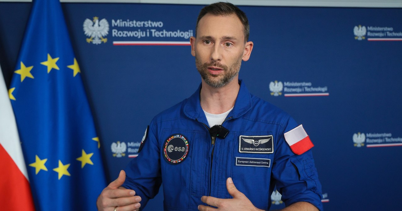 Sławosz Uznański-Wiśniewski odpowiedział krytykom, zarzucającym mu nieodpowiedni sposób promowania nauki /Rafał Guz /PAP