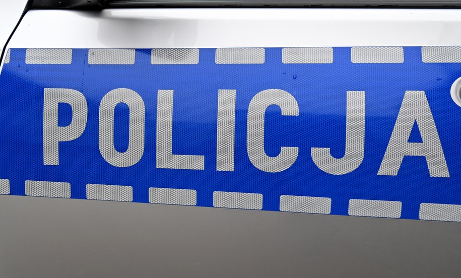 Śledczy starają się dotrzeć do męża kobiety, która była świadkiem zabicia dziennikarza / 	Marcin Bielecki    /PAP