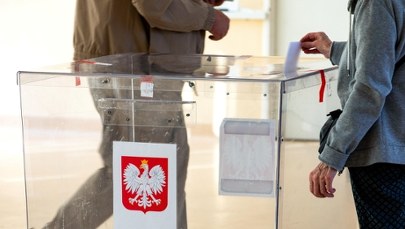 Śledczy wkraczają do akcji. Chodzi o nielegalne finansowanie spotów wyborczych