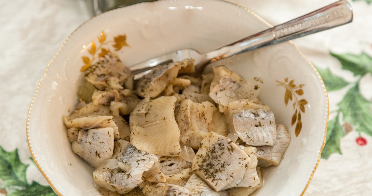 Śledzie proboszcza to andrzejkowy hit. /Mariusz Jurgielewicz /123RF/PICSEL