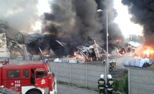 Śledztwo ws. pożaru w zakładzie przetwarzania odpadów w Myszkowie