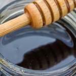 Słodko-ostry król wszystkich miodów. Działa jak balsam na serce, odtruwa organizm i wzmacnia 