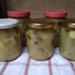 domowe sposoby Słoiki z przetworami nie chcą się zassać? Ta metoda babci jest niezawodna