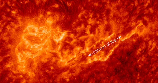 Słońce wciąż zadziwia naukowców /SDO / Space Weather /NASA