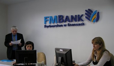 Słone prowizje za dostęp do gotówki