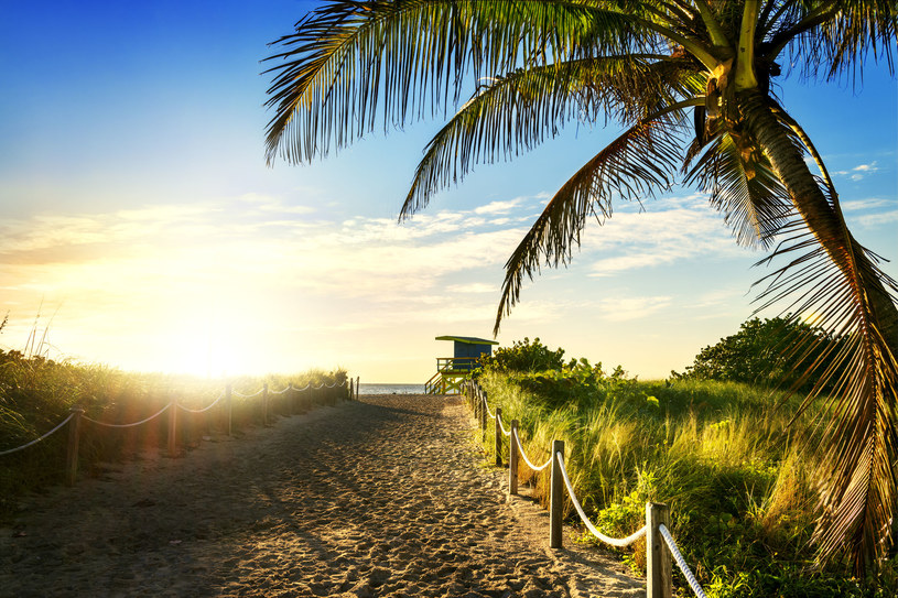 Słoneczna Floryda słynie ze swoich niebiańskich plaż /123RF/PICSEL
