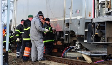 Słonice: Pociąg towarowy wypadł z torów 