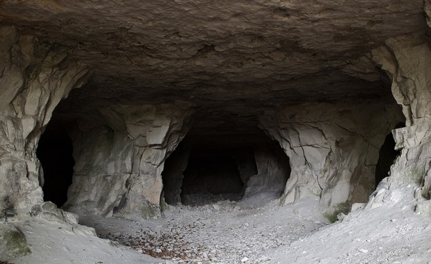 Słowenia: Polscy grotołazi znaleźli w jaskini ciało mężczyzny