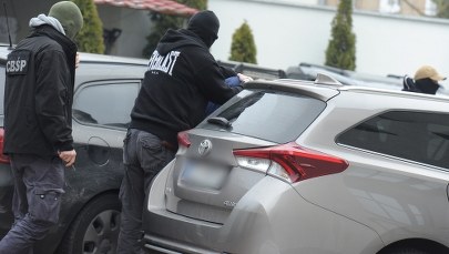 "Słowik", "Parasol" i "Wańka" zatrzymani. Chodzi m.in. o wyłudzenie 35 mln zł