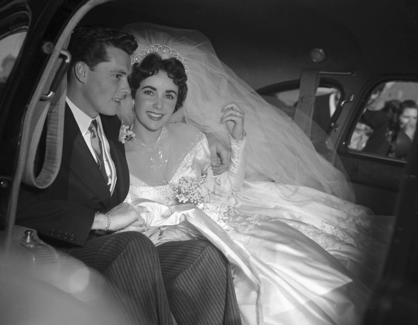 Ślub Elizabeth Taylor i Conrada Hiltona Jr. / Bettmann / Contributor /Getty Images
