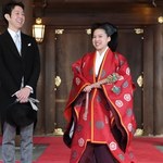 Ślub japońskiej księżniczki. Dla mężczyzny "z gminu" zrezygnowała z królewskiego statusu 