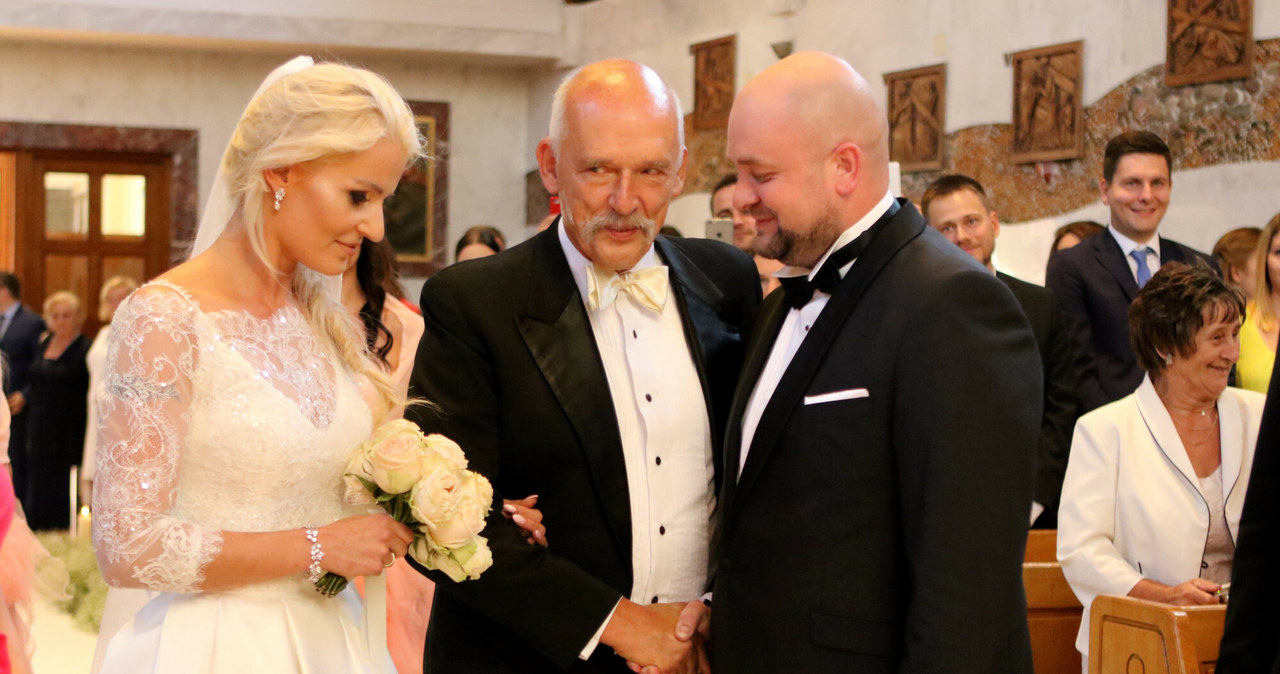 Ślub Korynny Korwin-Mikke i Bartłomieja Pejo /MAREK ZIELINSKI/East News /East News