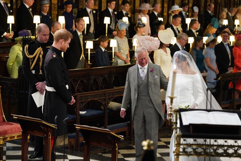 Ślub Meghan Markle i księcia Harry'ego. Książę Karol prowadził księżną do ołtarza. /WPA Pool / Pool /Getty Images