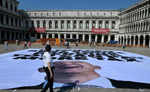 Ślub multimiliardera w Wenecji. Kolejny dzień protestów