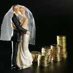 Ślubne prezenty i koperty - kiedy podlegają opodatkowaniu?