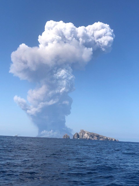 Słup dymu nad Stromboli /Gorąca Linia /Gorąca Linia RMF FM