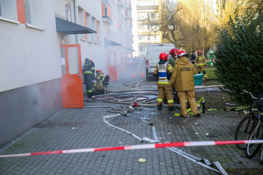 Służby na miejscu akcji w Świnoujściu /Marcin Bielecki /PAP