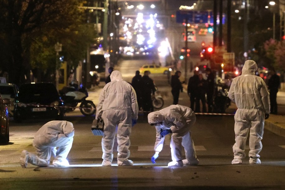 Służby na miejscu eksplozji w Atenach /AA/ABACA/Abaca /East News