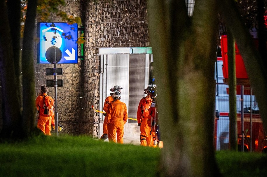 Służby na miejscu wypadku /JOSH WALET /PAP/EPA