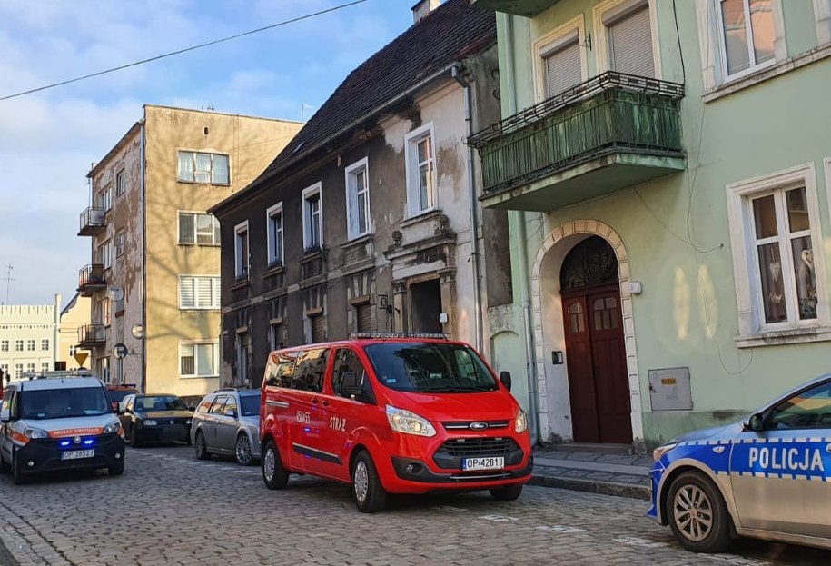 Służby na miejscu zdarzenia /KPP Namysłów /