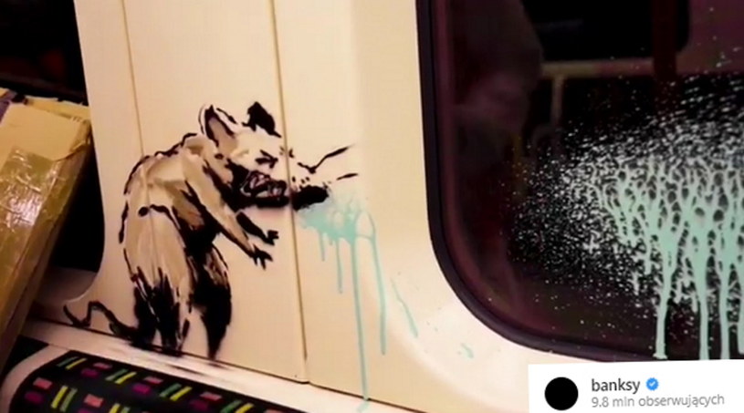Służby sprzątające metro usunęły namalowaną tam nową pracę Banksy'ego /Instagram /