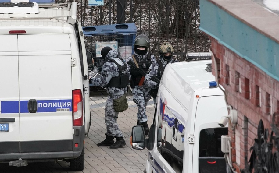 Služby poblíž místa exploze /tatyana makeyeva /afp /east News