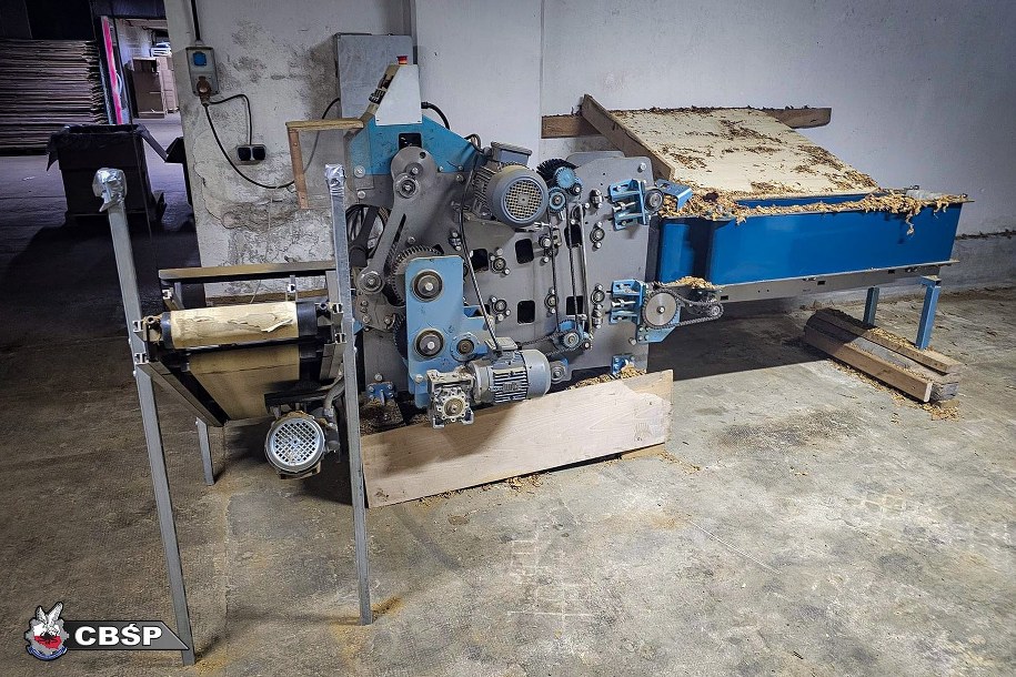 Służby zlikwidowały nielegalną fabrykę papierosów na Słowacji /CBŚP /