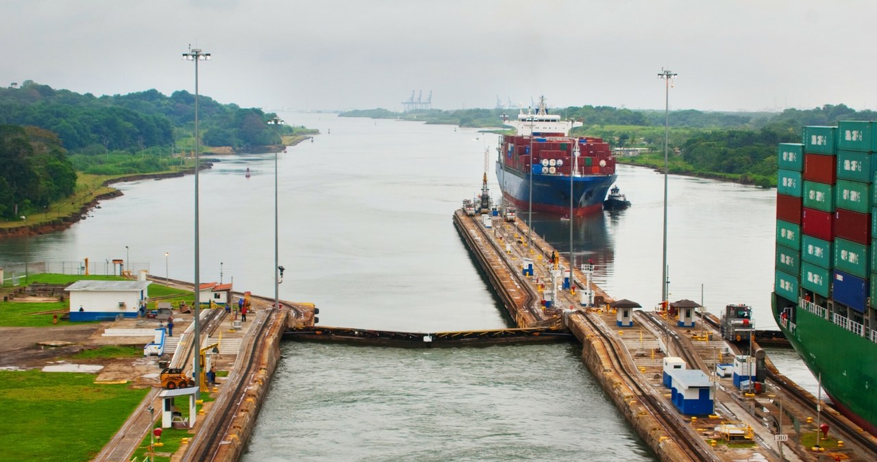 Śluzy na Kanale Panamskim. /YCB /East News
