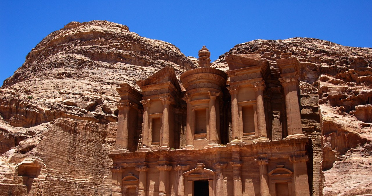 Słynna Petra w Jordanii /123/RF PICSEL