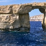 Słynne Azure Window na Malcie runęło do morza. "To wiadomość łamiąca serce"